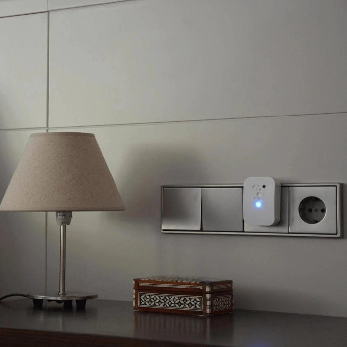 Ahuyentador Anti Ácaros y Purificador de Aire R - 502 - Radarcan - Remi Hogar