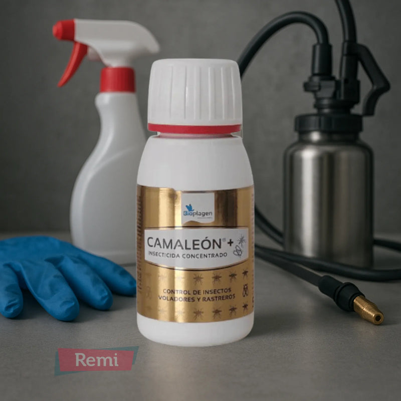 Camaleón Plus insecticida concentrado 50 ml Bioplagen para eliminar insectos voladores y rastreros con acción rápida.