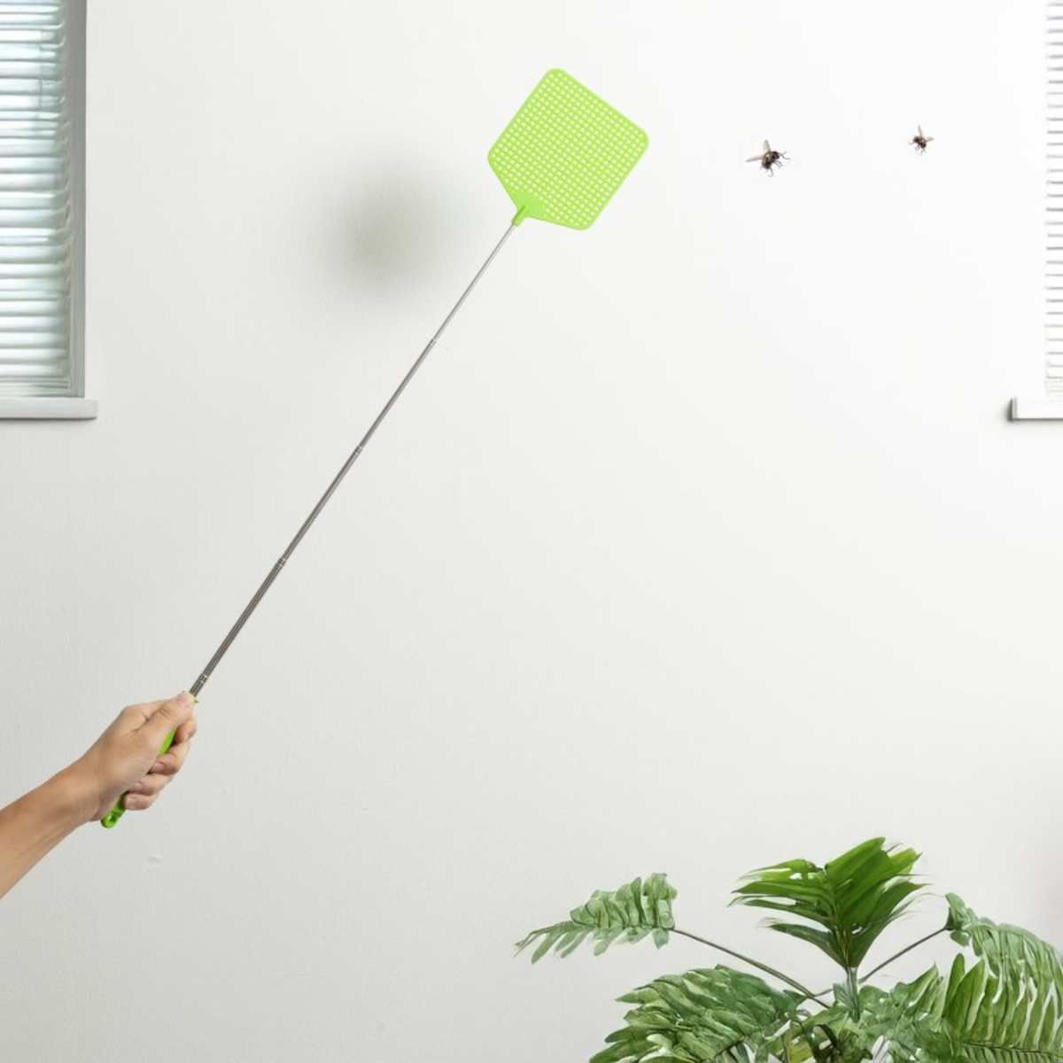 Pala matamoscas extensible Preben para control de moscas en interiores